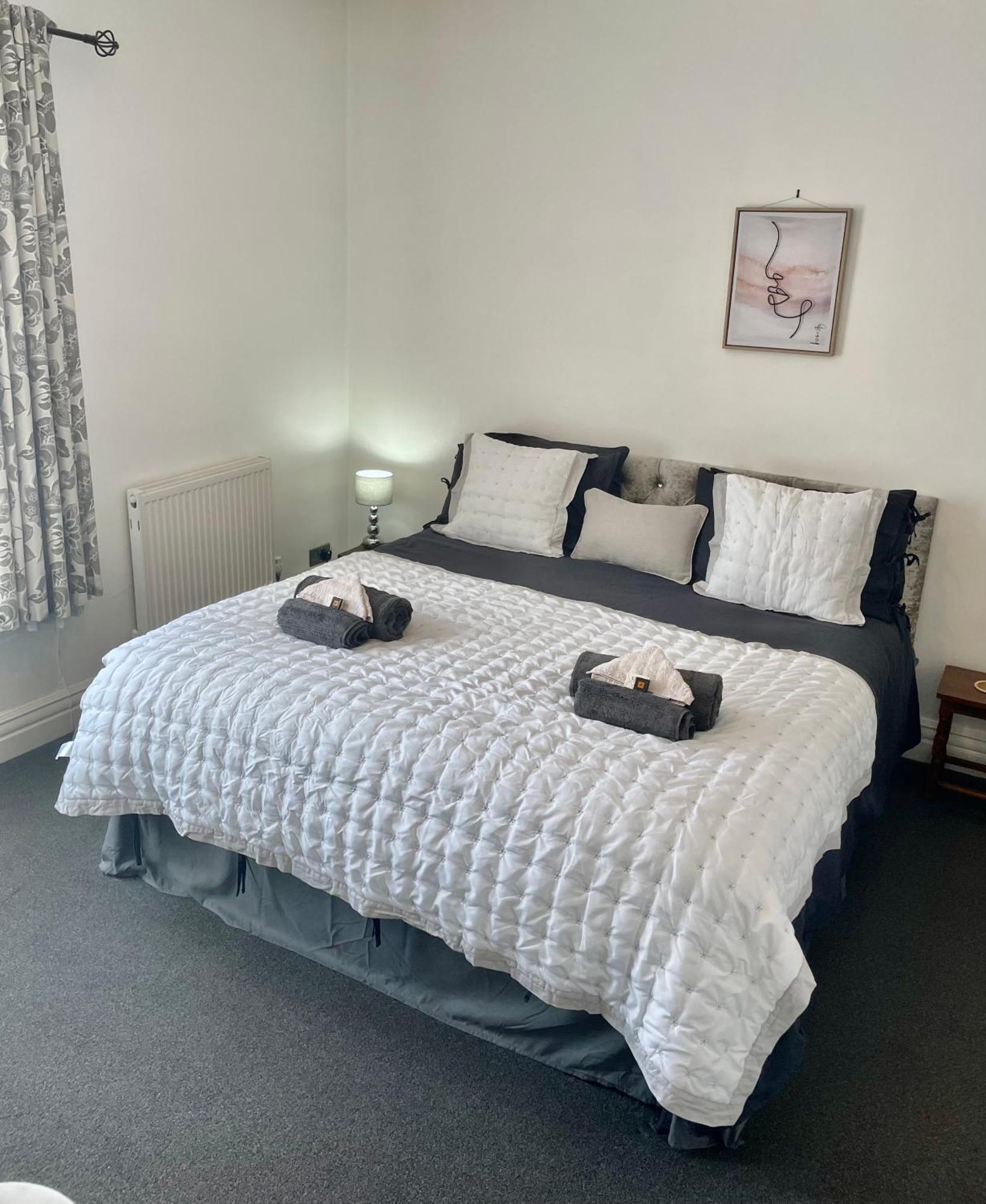 Entire Holiday Home In Blackpool With Free Parking And A Private Patio Garden Exterior foto